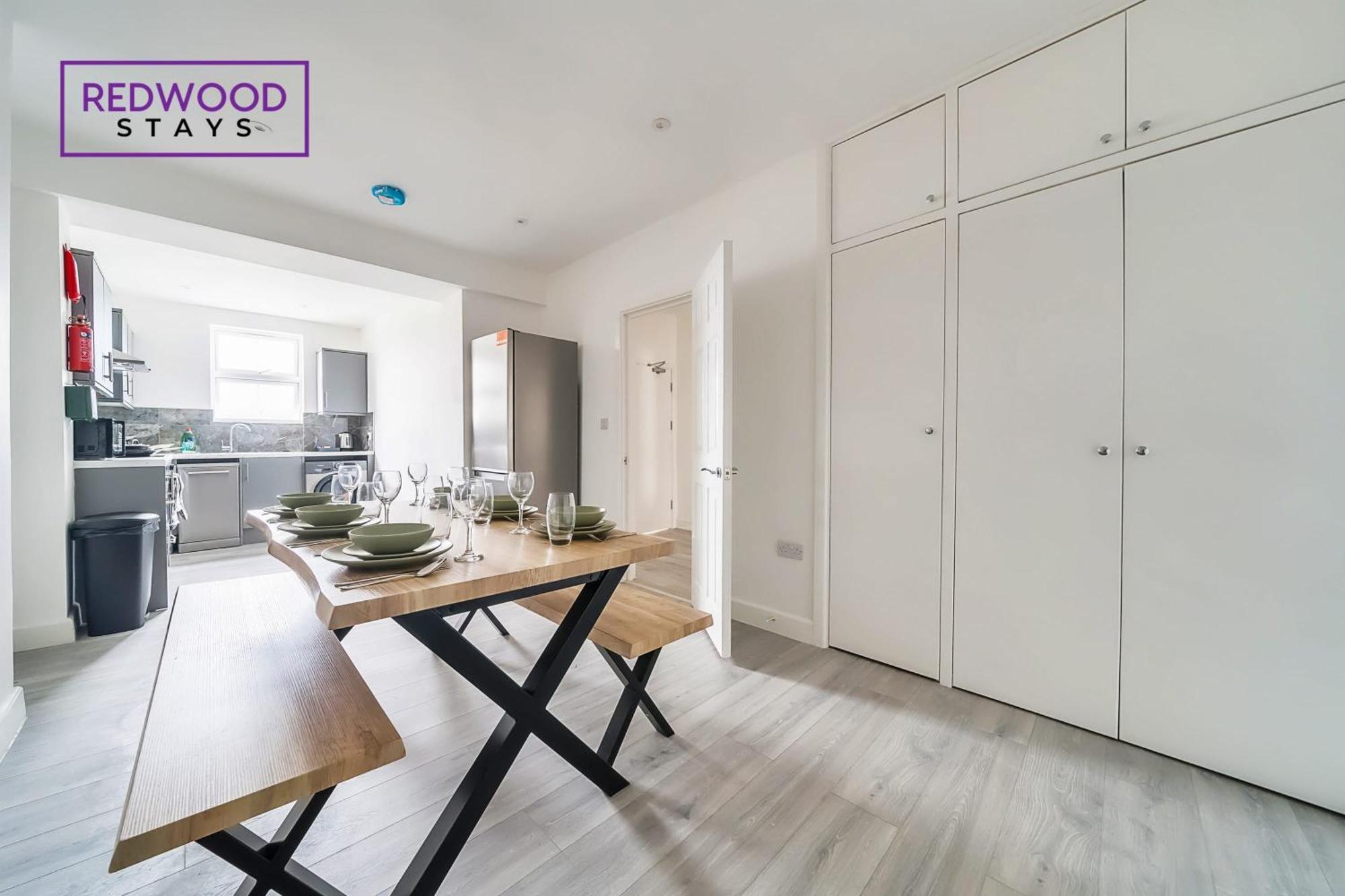 Brand New, 2 Bed 1 Bath, Modern Town Center Apartment, Free Wifi & Netflix By Redwood Stays Aldershot Extérieur photo