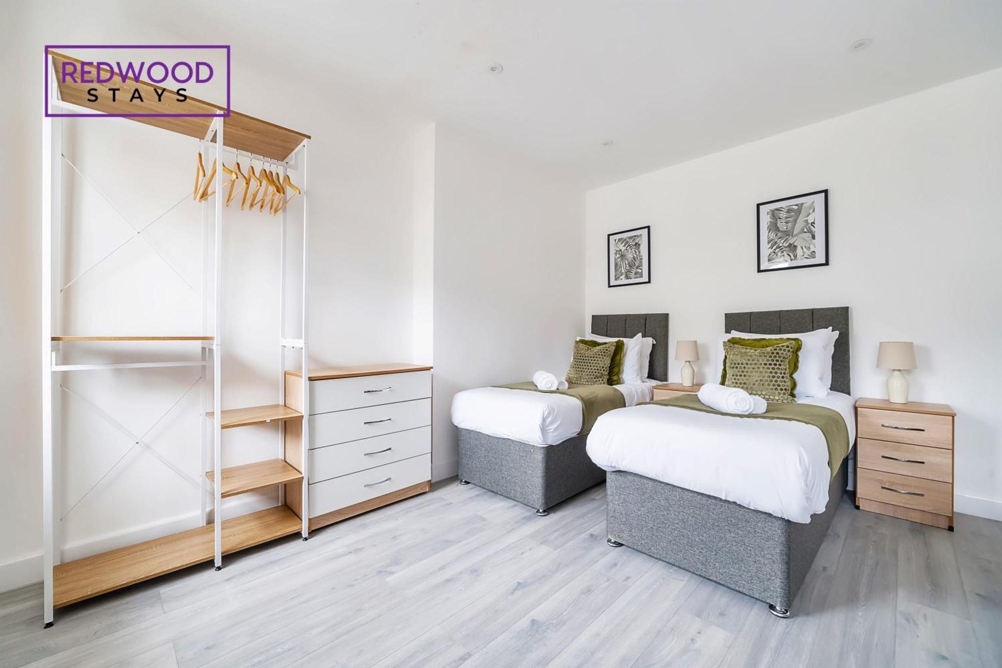 Brand New, 2 Bed 1 Bath, Modern Town Center Apartment, Free Wifi & Netflix By Redwood Stays Aldershot Extérieur photo