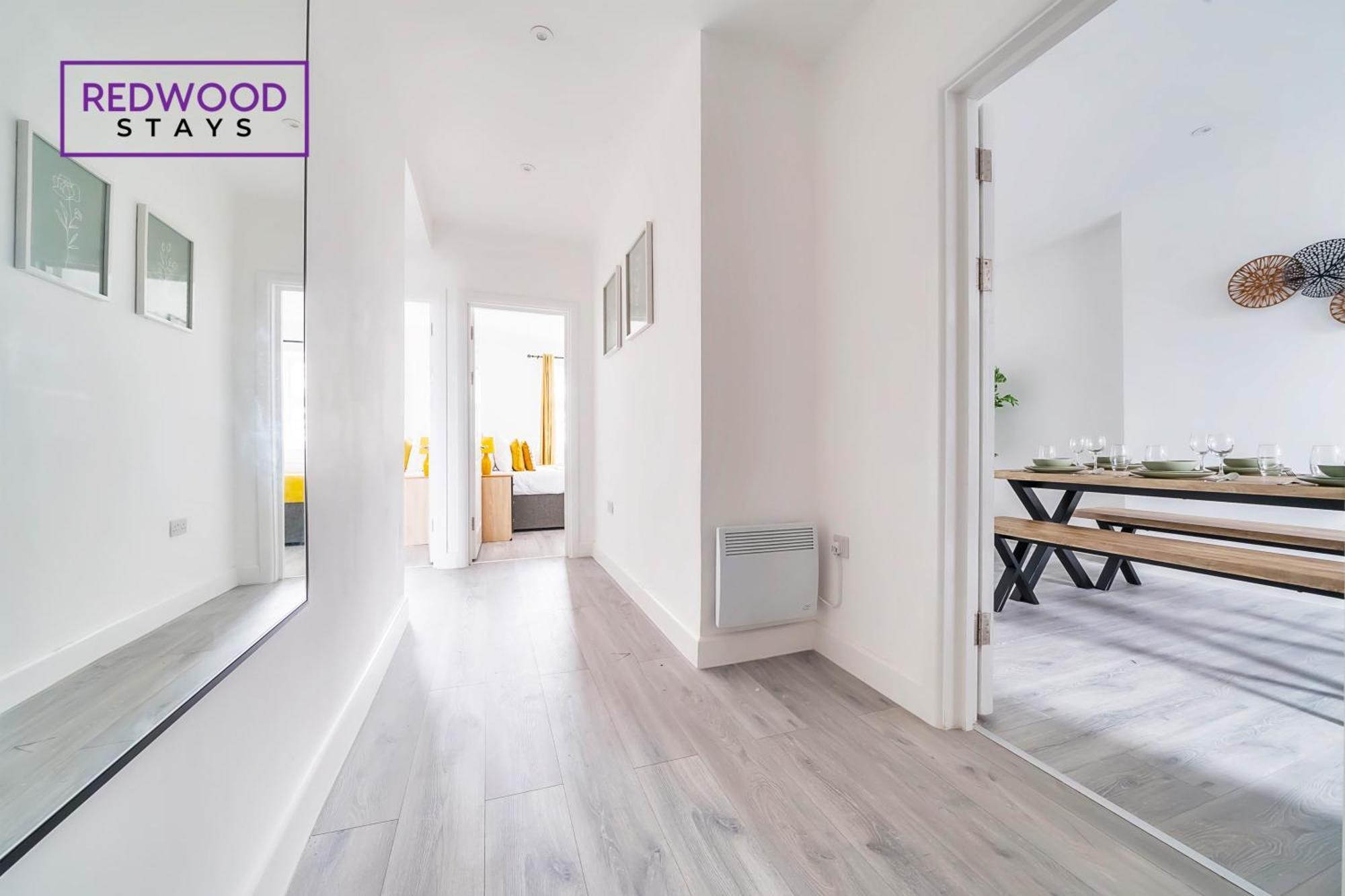 Brand New, 2 Bed 1 Bath, Modern Town Center Apartment, Free Wifi & Netflix By Redwood Stays Aldershot Extérieur photo